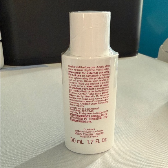 Clarins UV Plus Multi-Protection Tint - Picture 3 of 6
